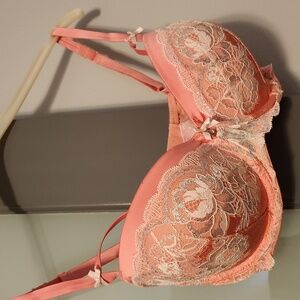 Victoria's Secret size 32DDD Dream Angels lined demi bra